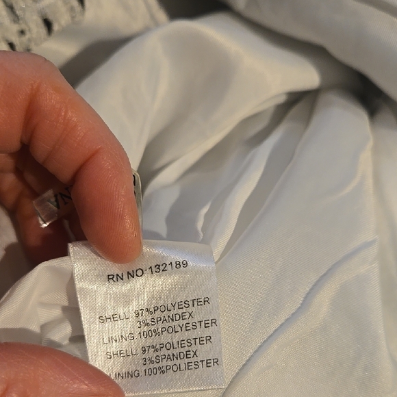 Black And White Dress Sleeveless Scoop Neck - Picture 9 of 11